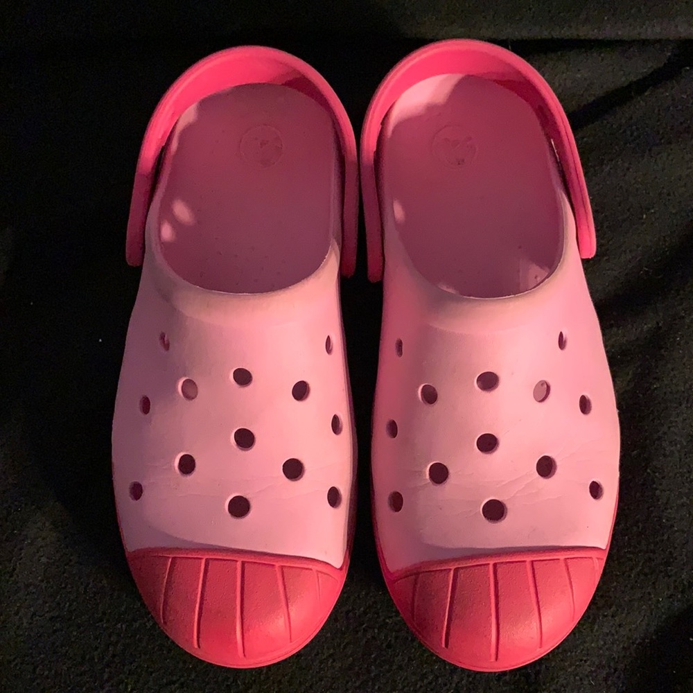 Crocs Junior size 3 pink